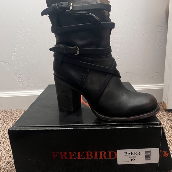 Freebird Baker - Picture 2 of 3